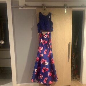 Formal dress 2 piece